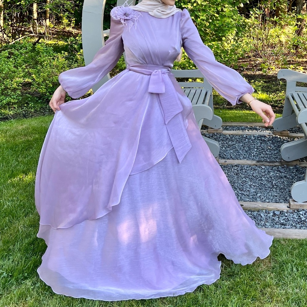 Beautiful Modest Lavender/Purple Gown.